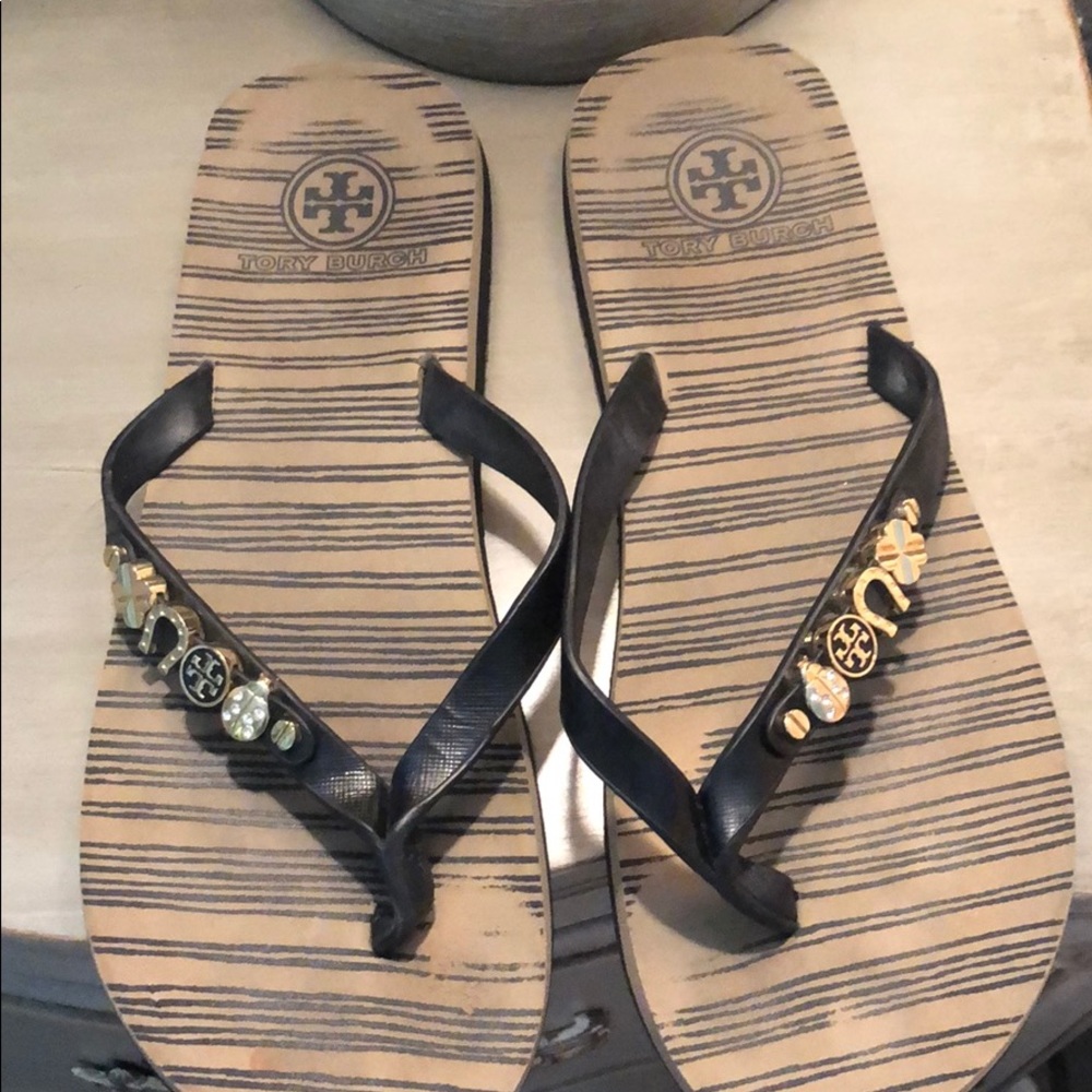 Tory Burch charm flip flop size 9